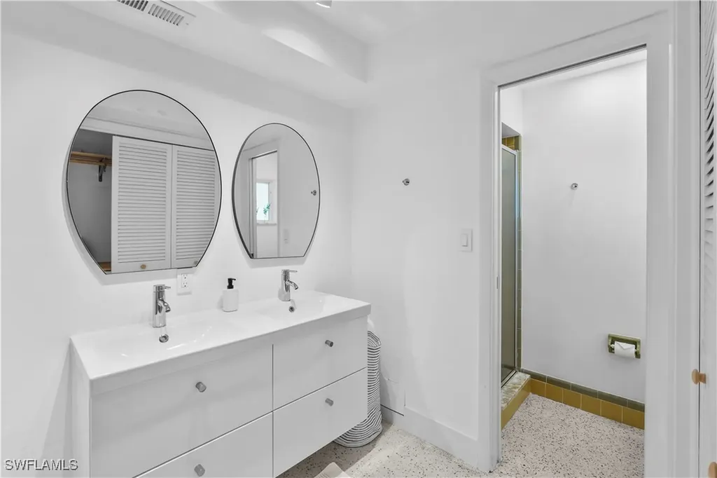 1515 Manchester Boulevard Fort Myers FL 33919