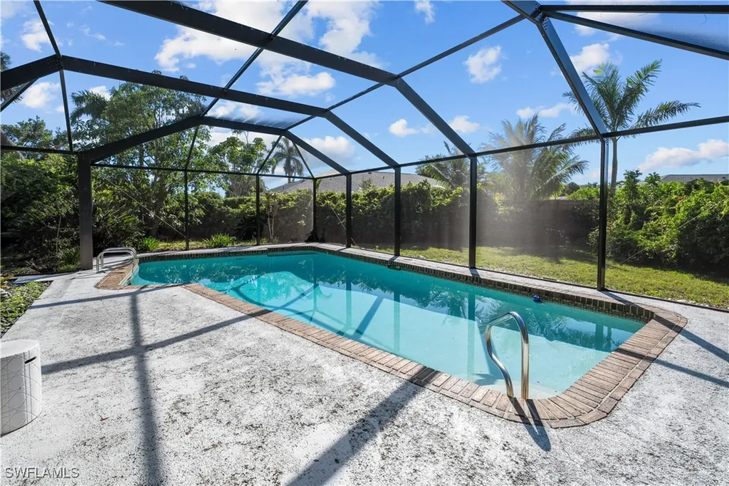 1515 Manchester Boulevard Fort Myers FL 33919