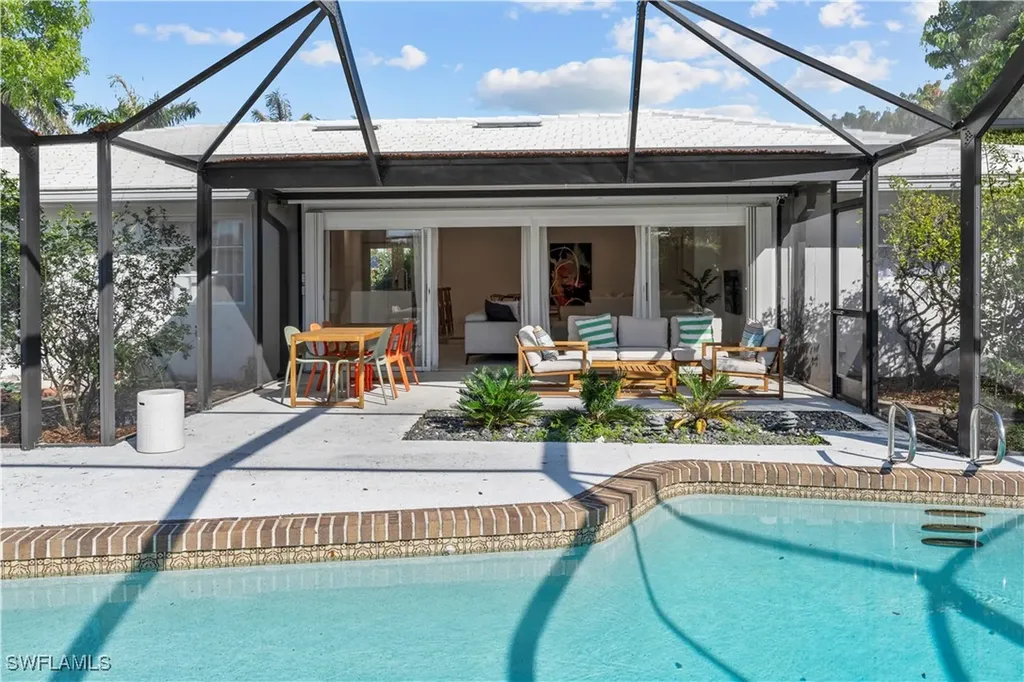 1515 Manchester Boulevard Fort Myers FL 33919