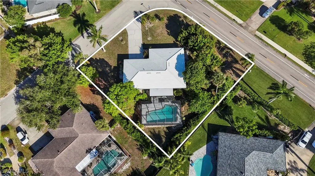 1515 Manchester Boulevard Fort Myers FL 33919
