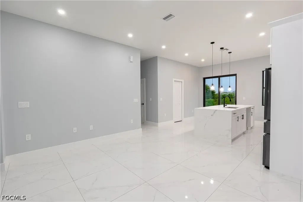 4703 Elva Avenue S Lehigh Acres FL 33976