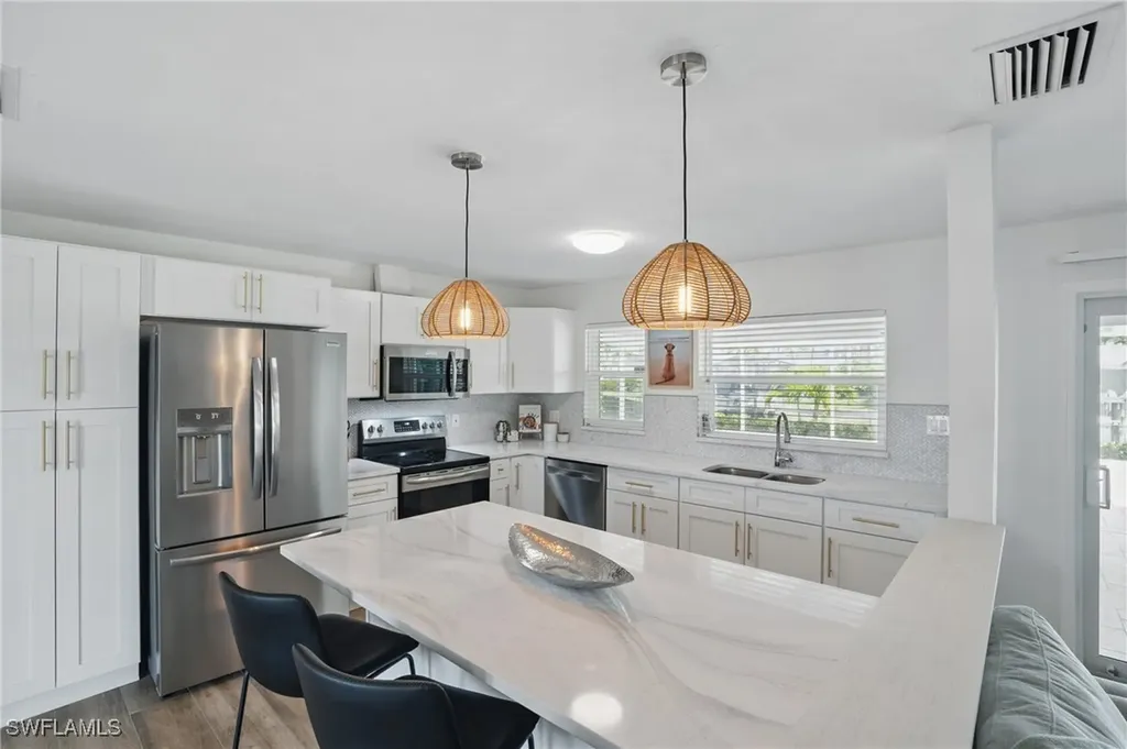 157 SW 54th Street Cape Coral FL 33914