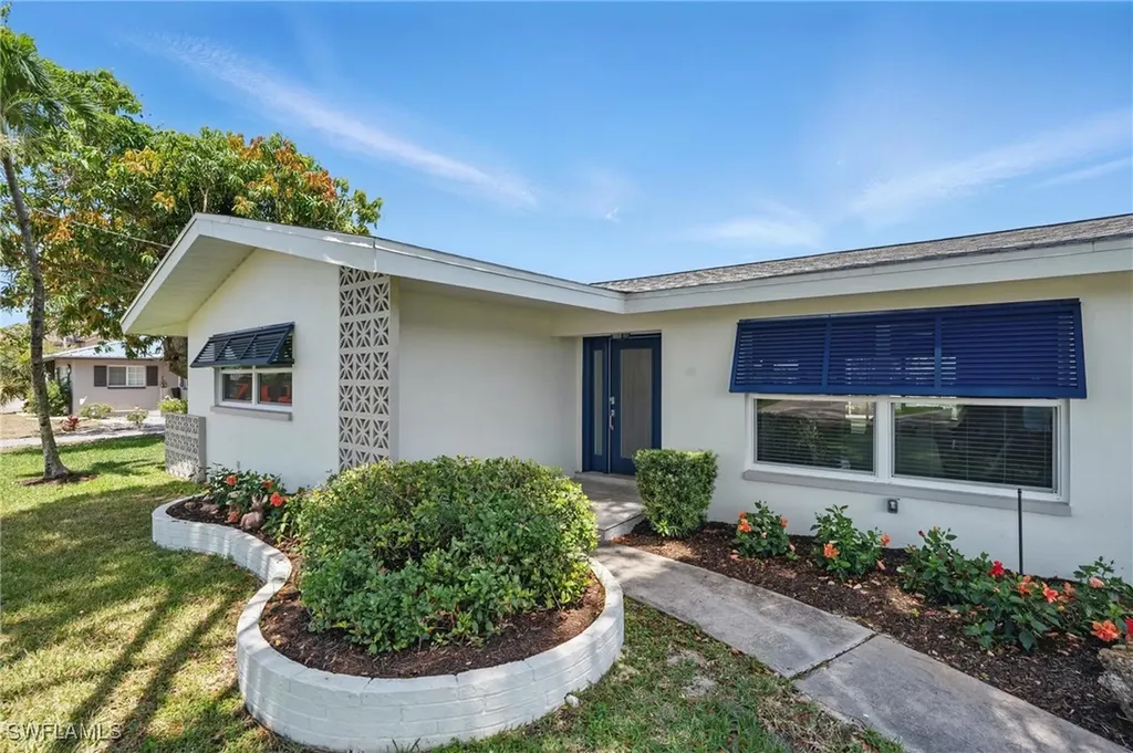 157 SW 54th Street Cape Coral FL 33914