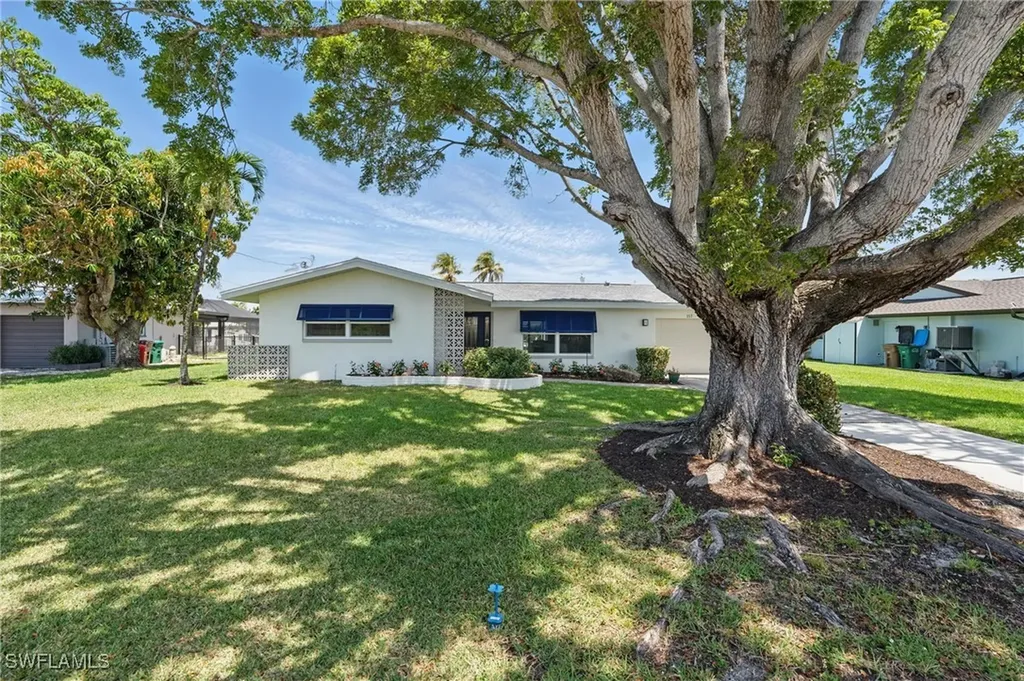 157 SW 54th Street Cape Coral FL 33914