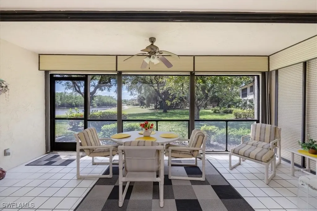 Naples FL, 536 Lake Louise Circle, Unit B102