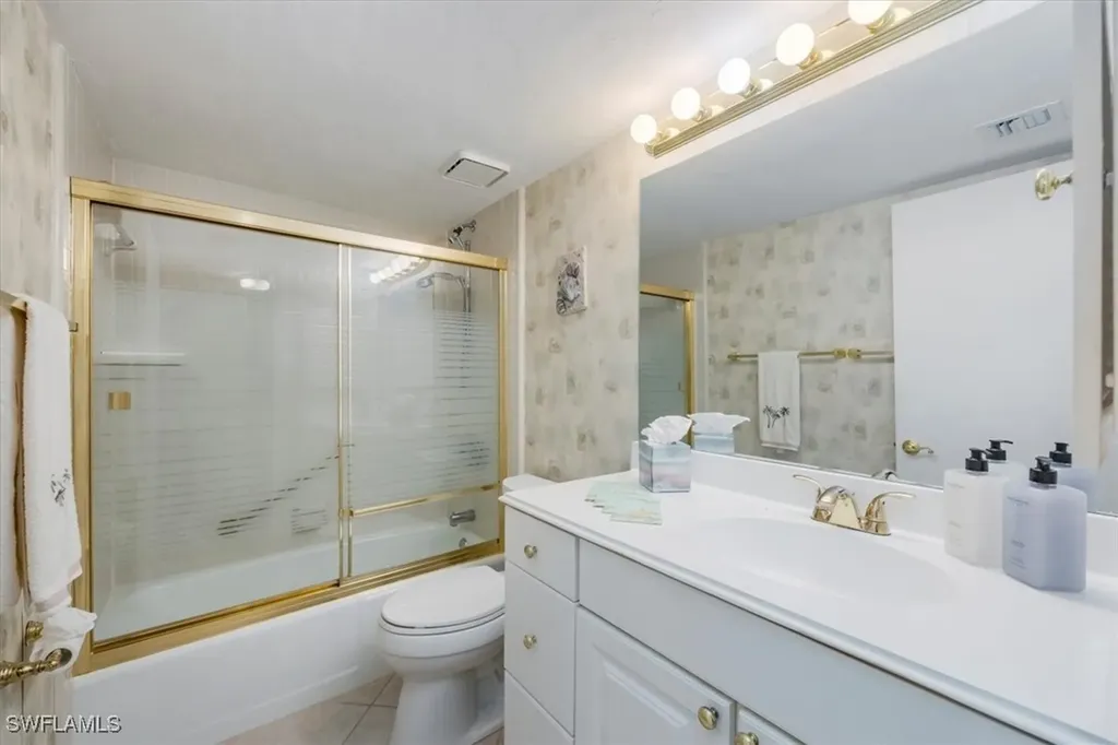 536 Lake Louise Circle Naples FL 34110