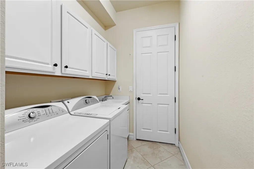 28548 Longford Court Bonita Springs FL 34135