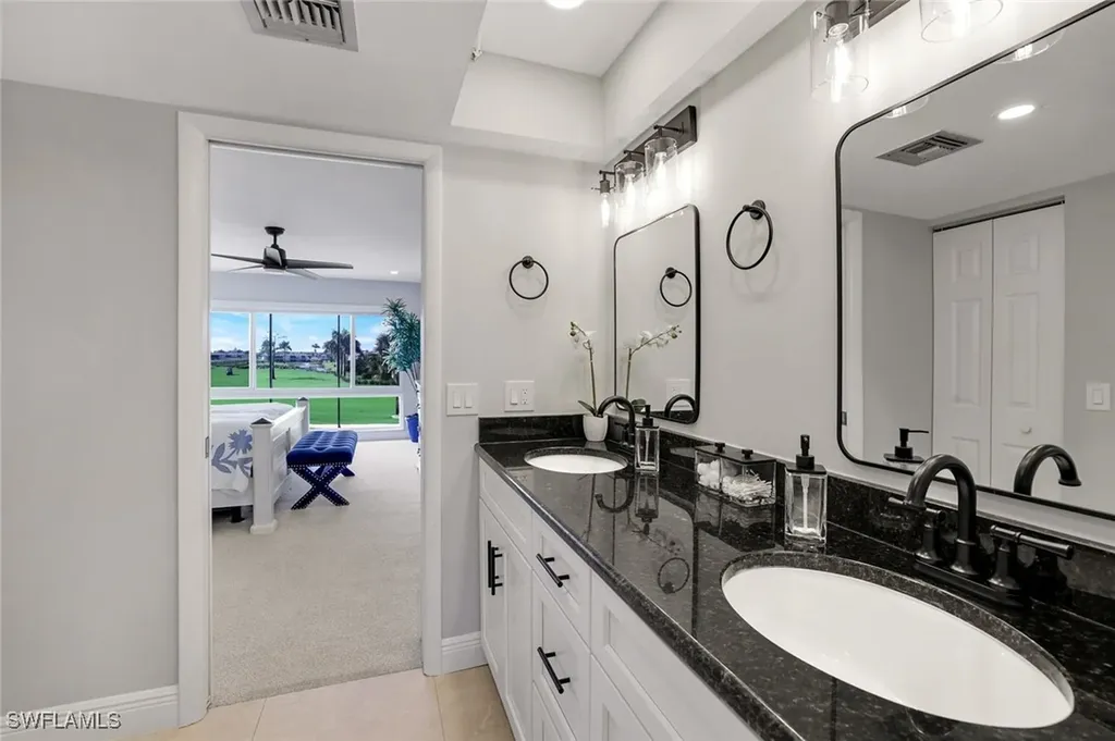 112 Penny Lane Naples FL 34112