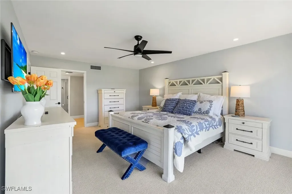 112 Penny Lane Naples FL 34112