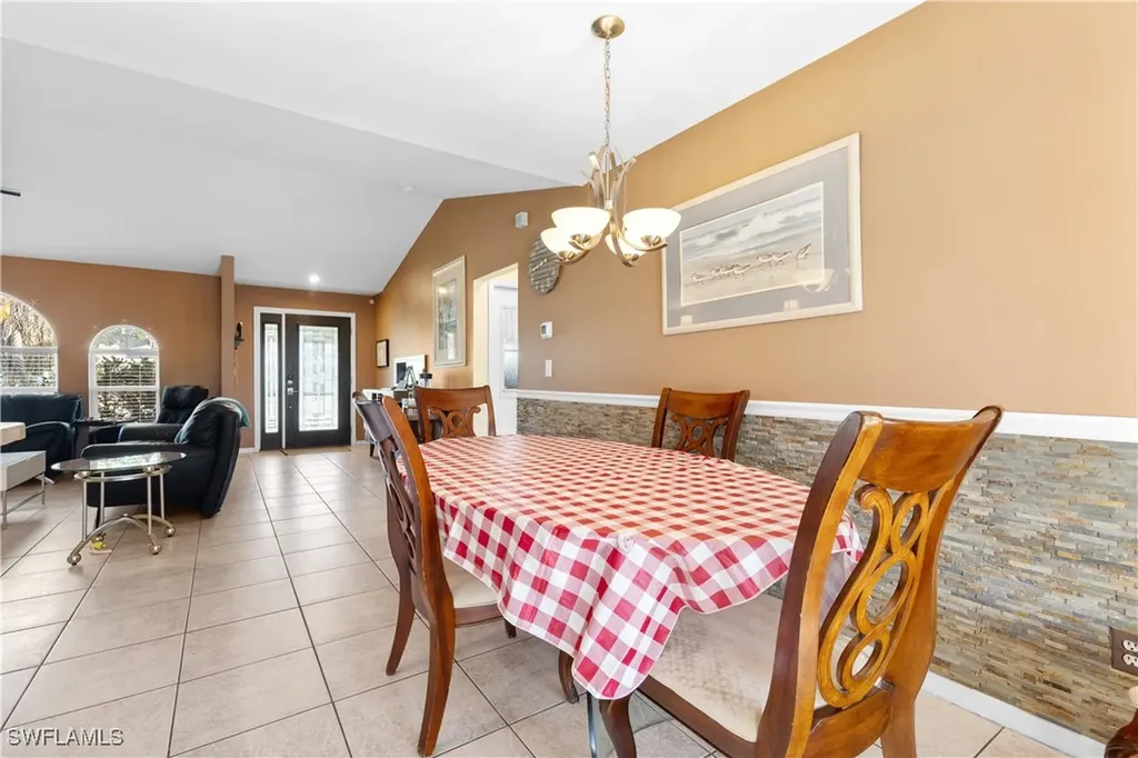 2720 SW 32nd Street Cape Coral FL 33914