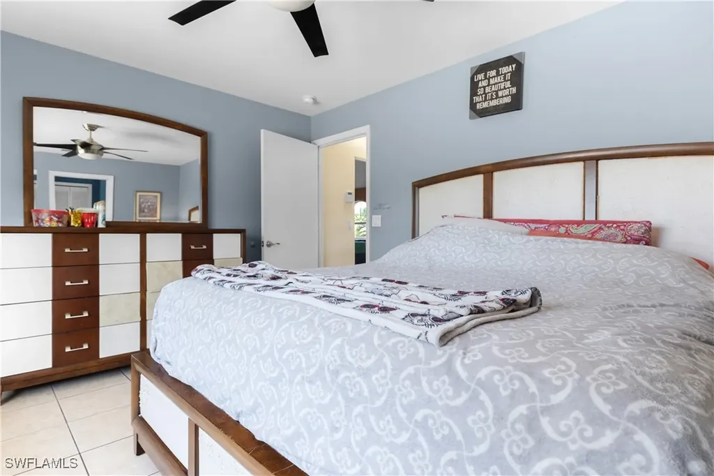2720 SW 32nd Street Cape Coral FL 33914