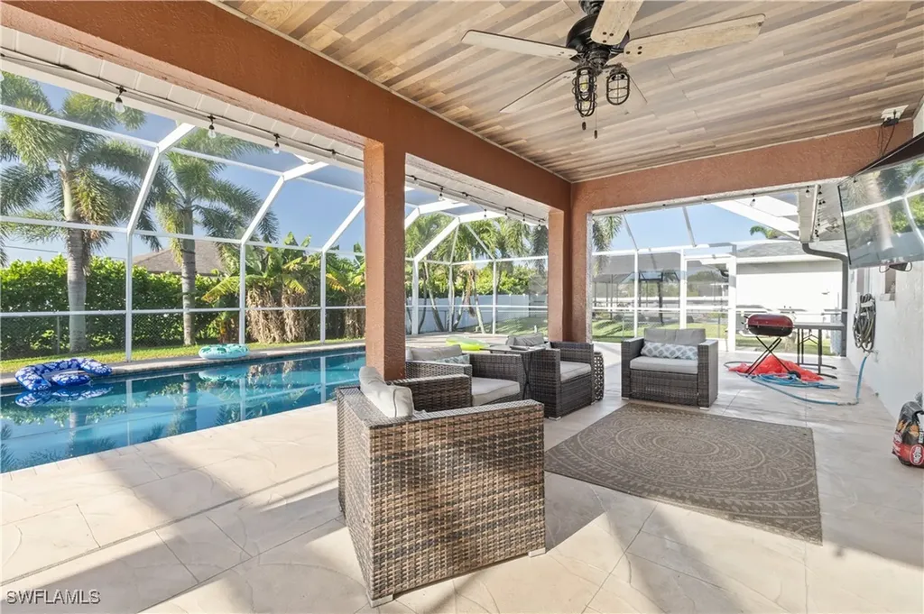 2720 SW 32nd Street Cape Coral FL 33914