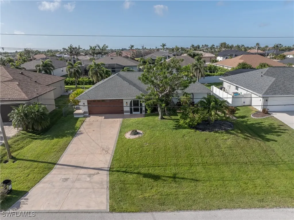 2720 SW 32nd Street Cape Coral FL 33914