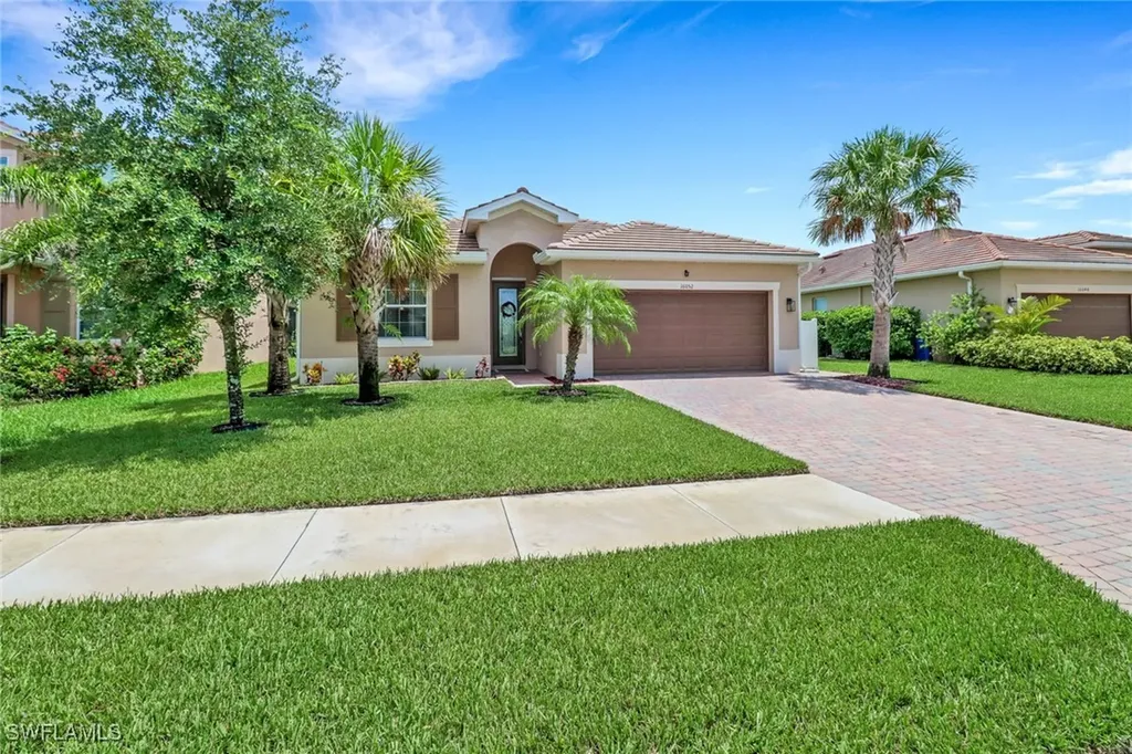 16052 Palmetto Prairie Drive Alva FL 33920