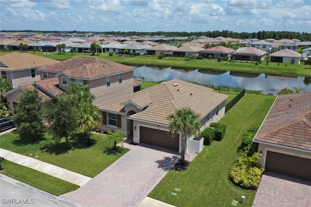 16052 Palmetto Prairie Drive Alva FL 33920