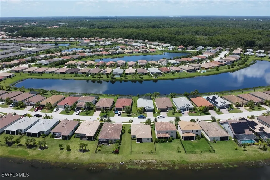 16052 Palmetto Prairie Drive Alva FL 33920