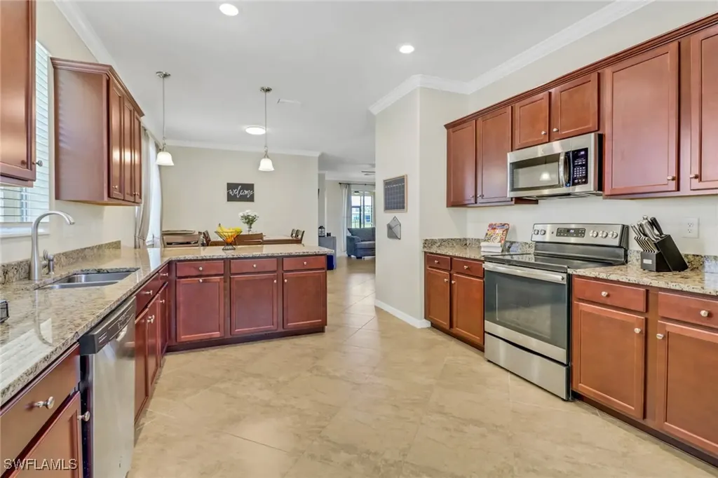 16052 Palmetto Prairie Drive Alva FL 33920