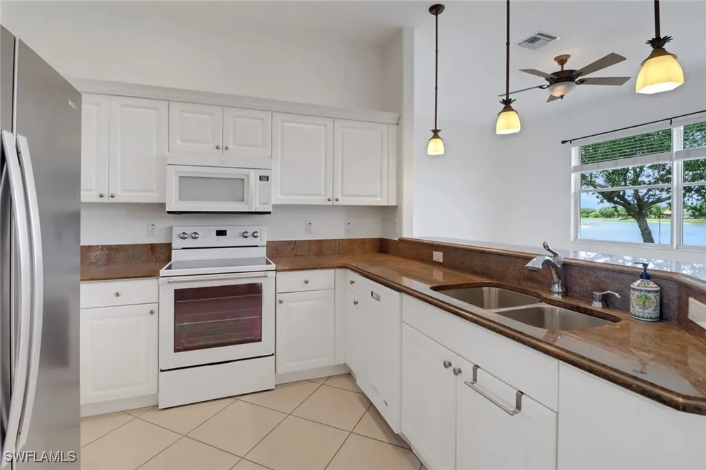 3283 Potomac Court Naples FL 34120