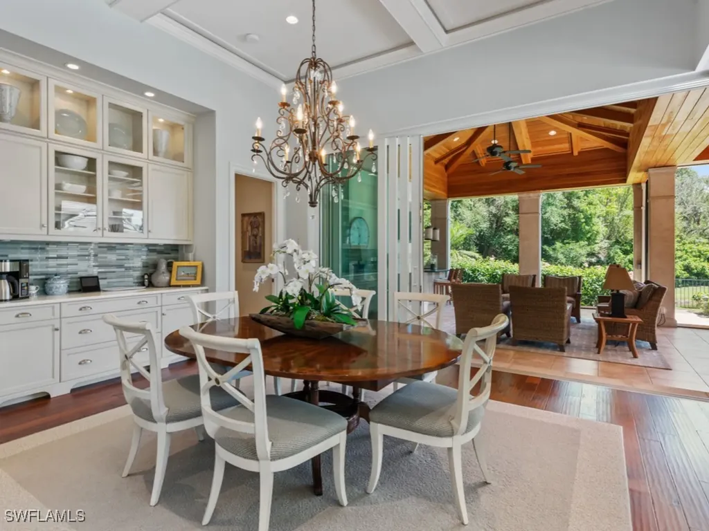 364 Colony Drive Naples FL 34108