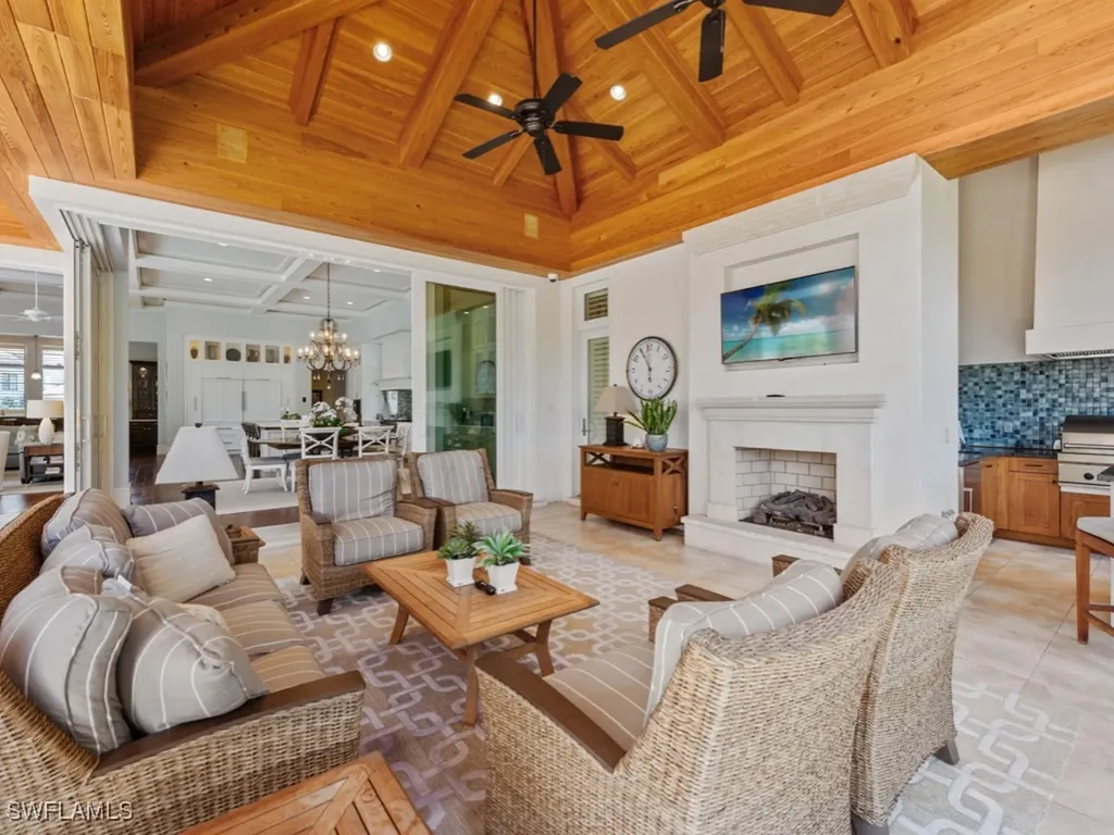 364 Colony Drive Naples FL 34108