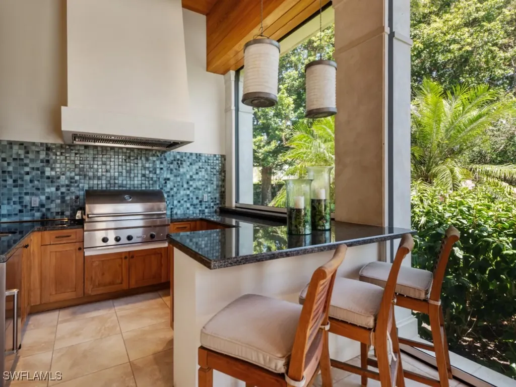 364 Colony Drive Naples FL 34108