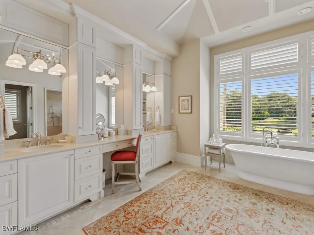 364 Colony Drive Naples FL 34108