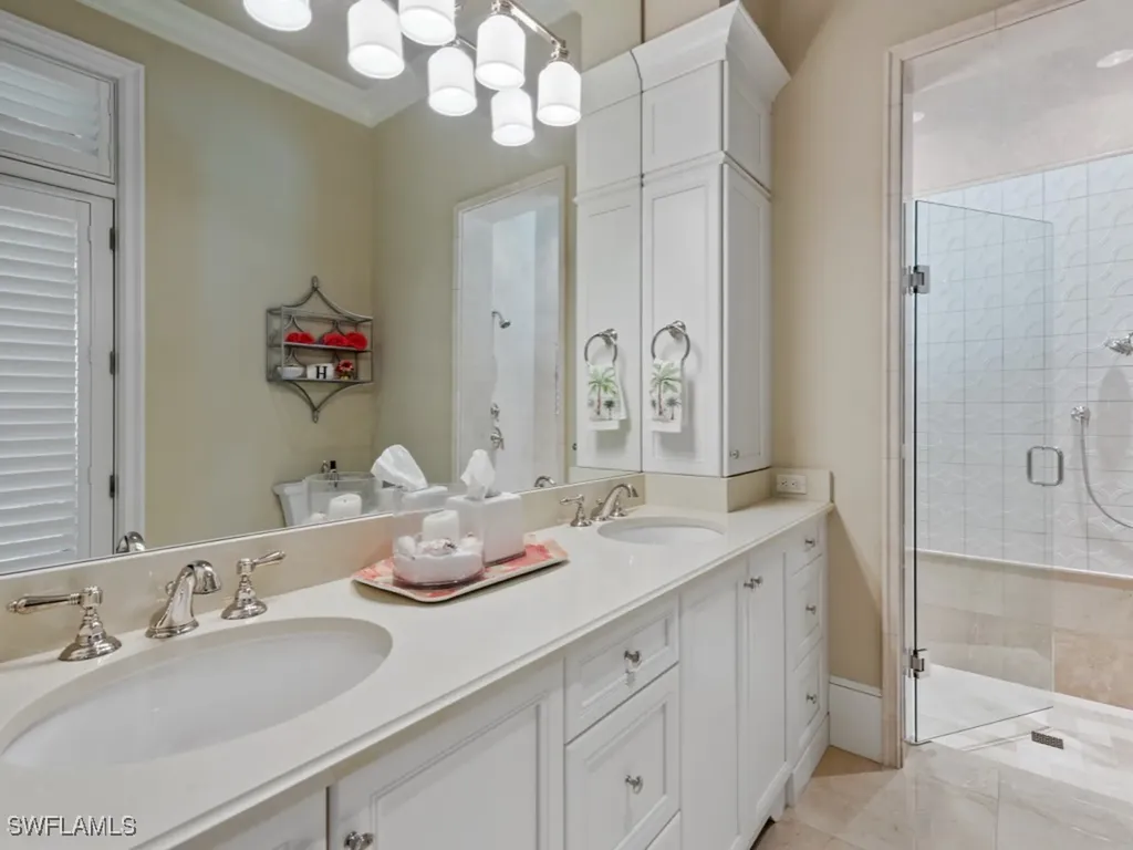 364 Colony Drive Naples FL 34108