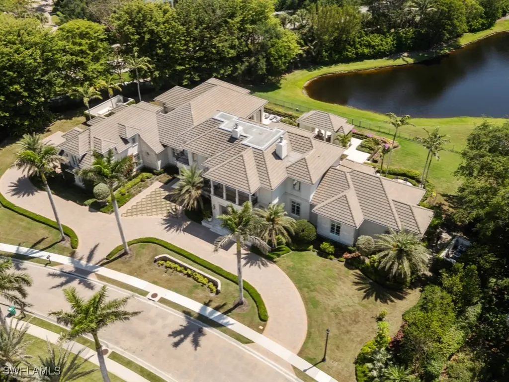 364 Colony Drive Naples FL 34108