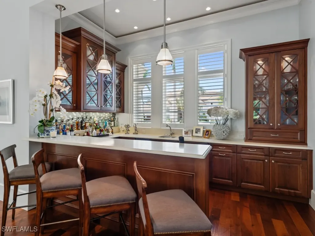 364 Colony Drive Naples FL 34108