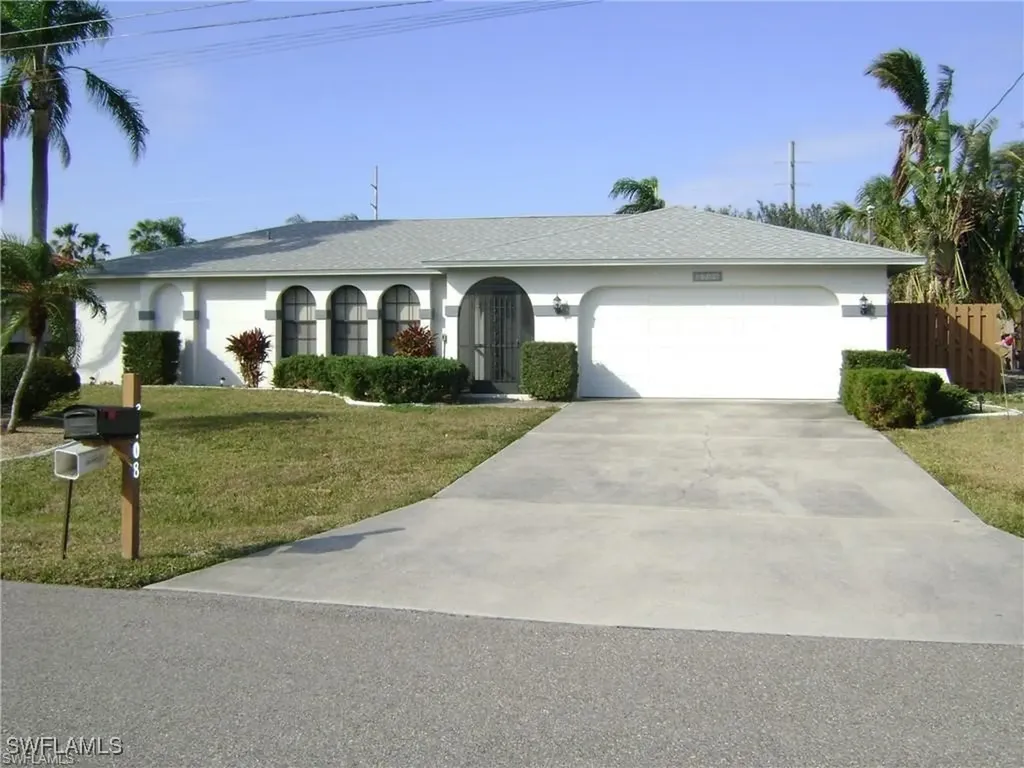 3708 SE 16th Place Cape Coral FL 33904