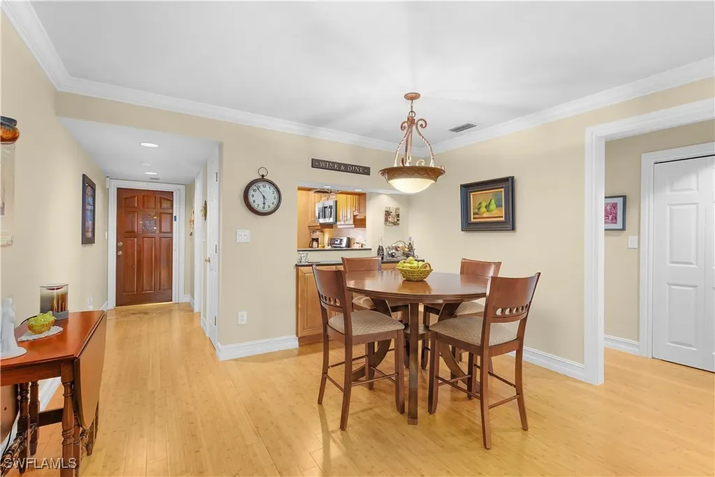 3370 10th Street N Naples FL 34103