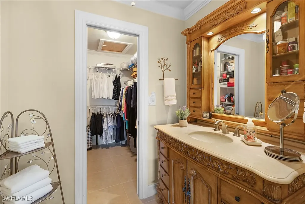 3370 10th Street N Naples FL 34103