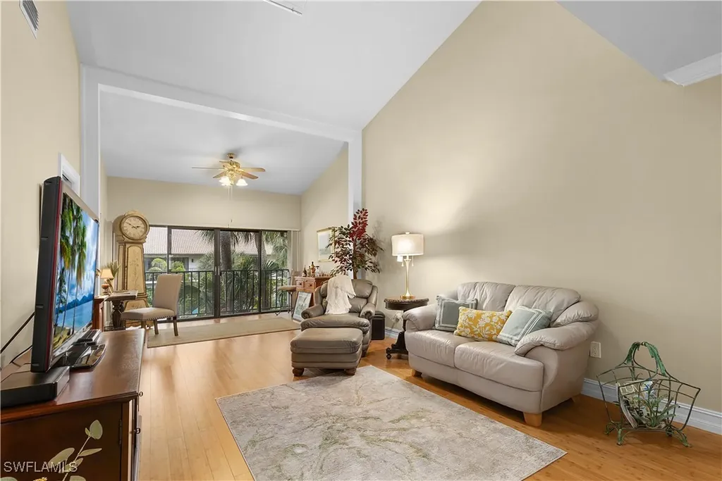 3370 10th Street N Naples FL 34103