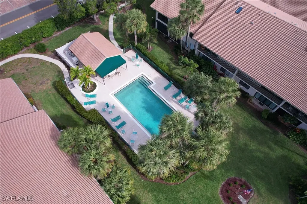 3370 10th Street N Naples FL 34103