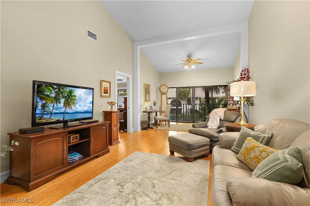 3370 10th Street N Naples FL 34103