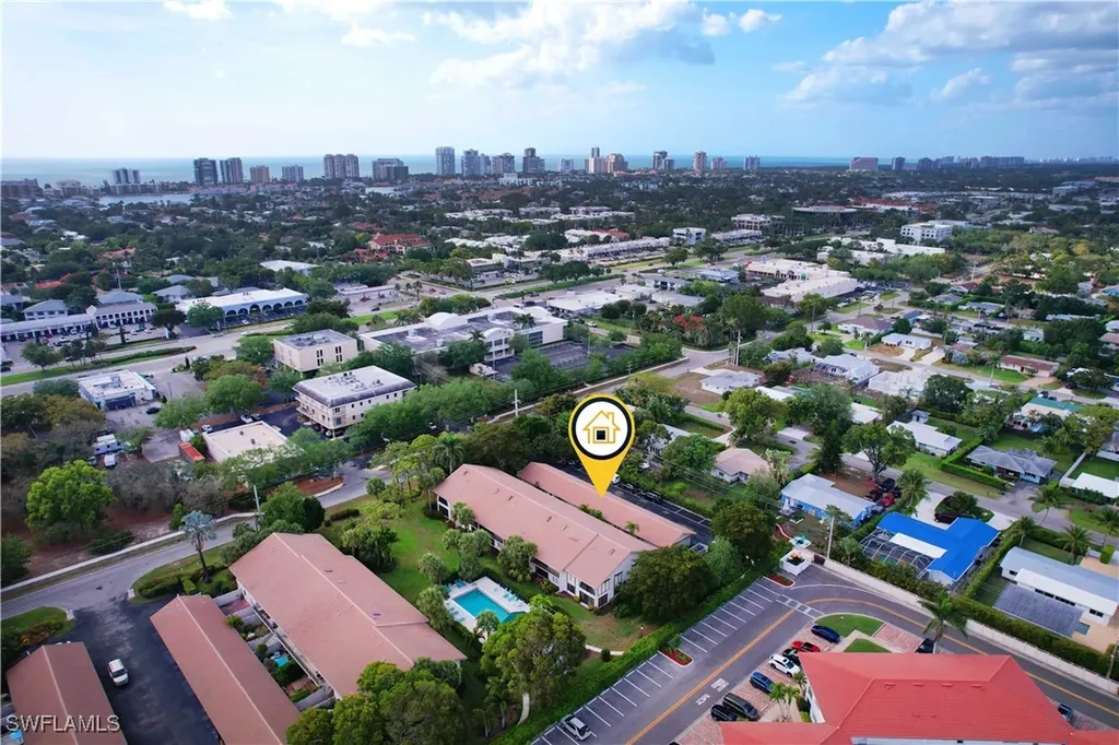 3370 10th Street N Naples FL 34103