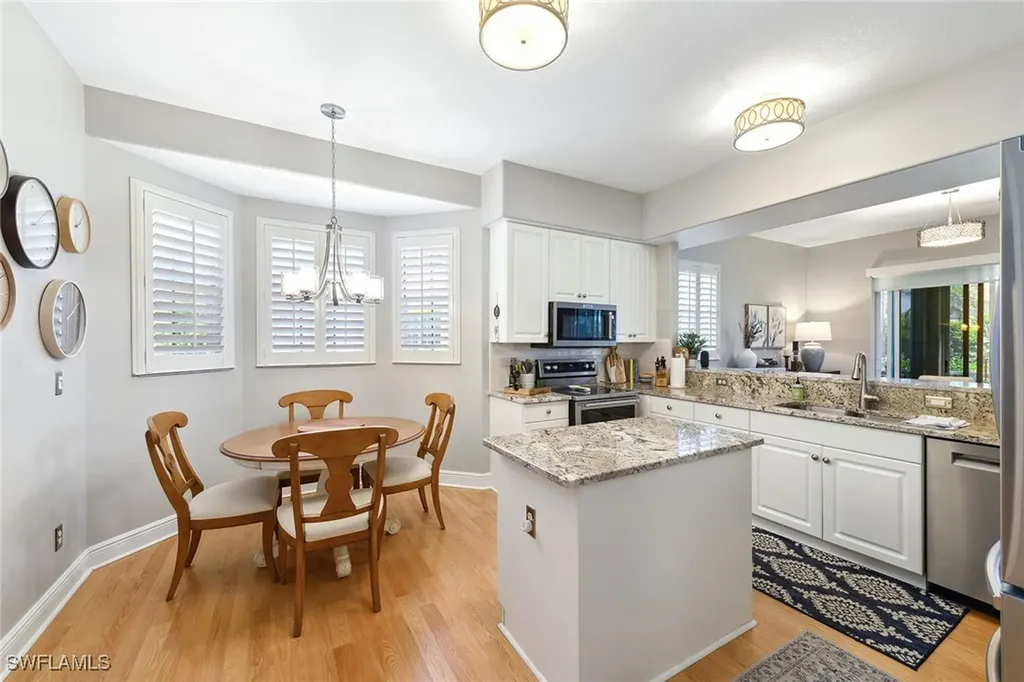 658 Vintage Reserve Circle Naples FL 34119