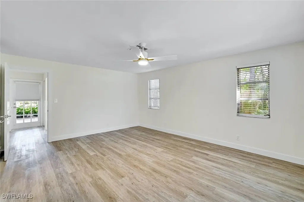 135 7th Avenue N Naples FL 34102