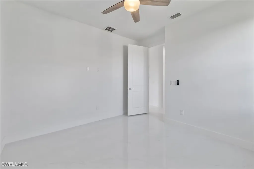 2500 NW 7th Street Cape Coral FL 33993