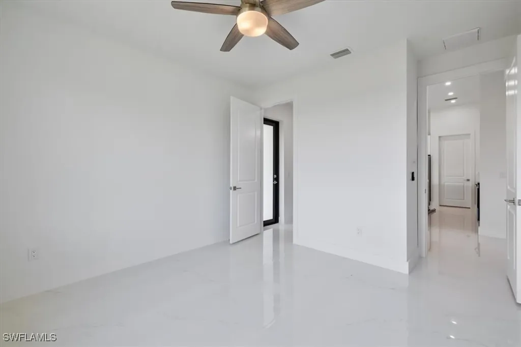 2500 NW 7th Street Cape Coral FL 33993