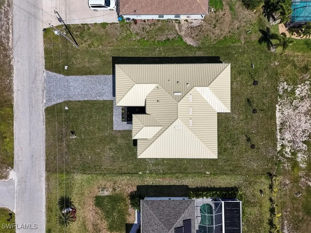 2500 NW 7th Street Cape Coral FL 33993