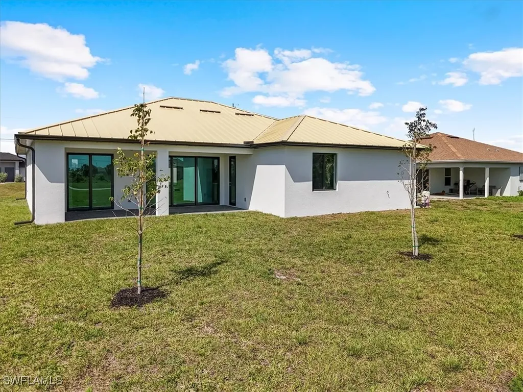 2500 NW 7th Street Cape Coral FL 33993