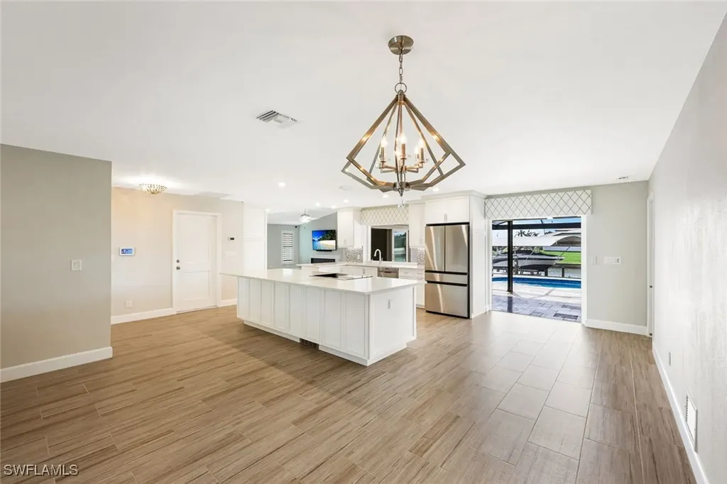 3010 SE 6th Avenue Cape Coral FL 33904