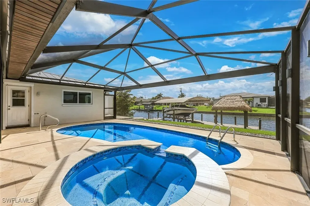 3010 SE 6th Avenue Cape Coral FL 33904