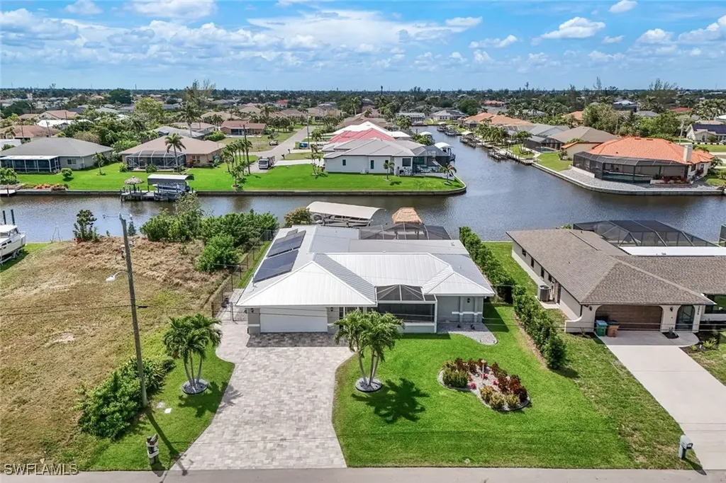 3010 SE 6th Avenue Cape Coral FL 33904