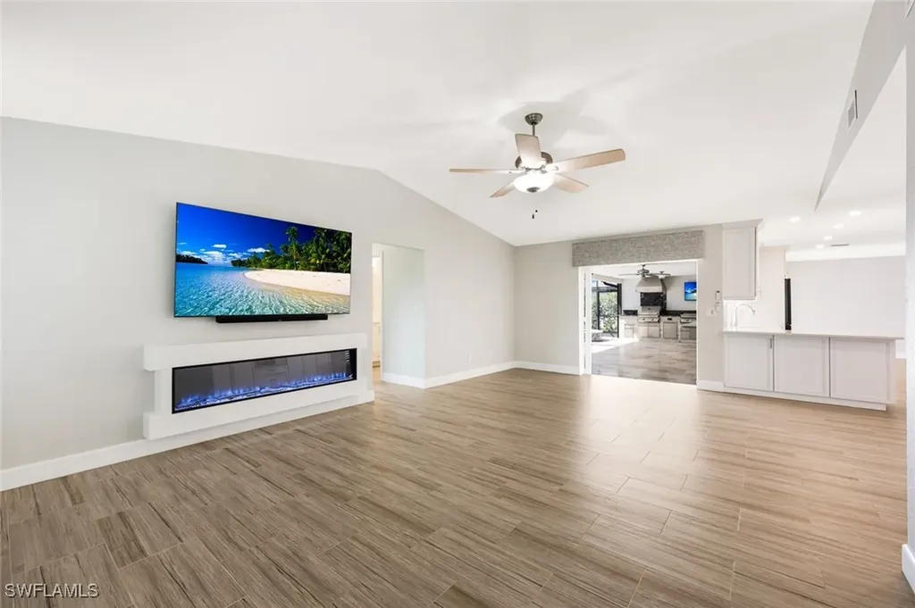 3010 SE 6th Avenue Cape Coral FL 33904