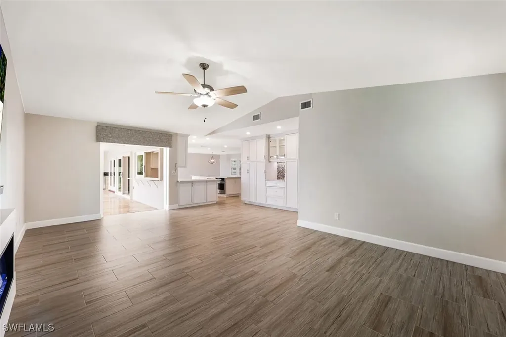 3010 SE 6th Avenue Cape Coral FL 33904
