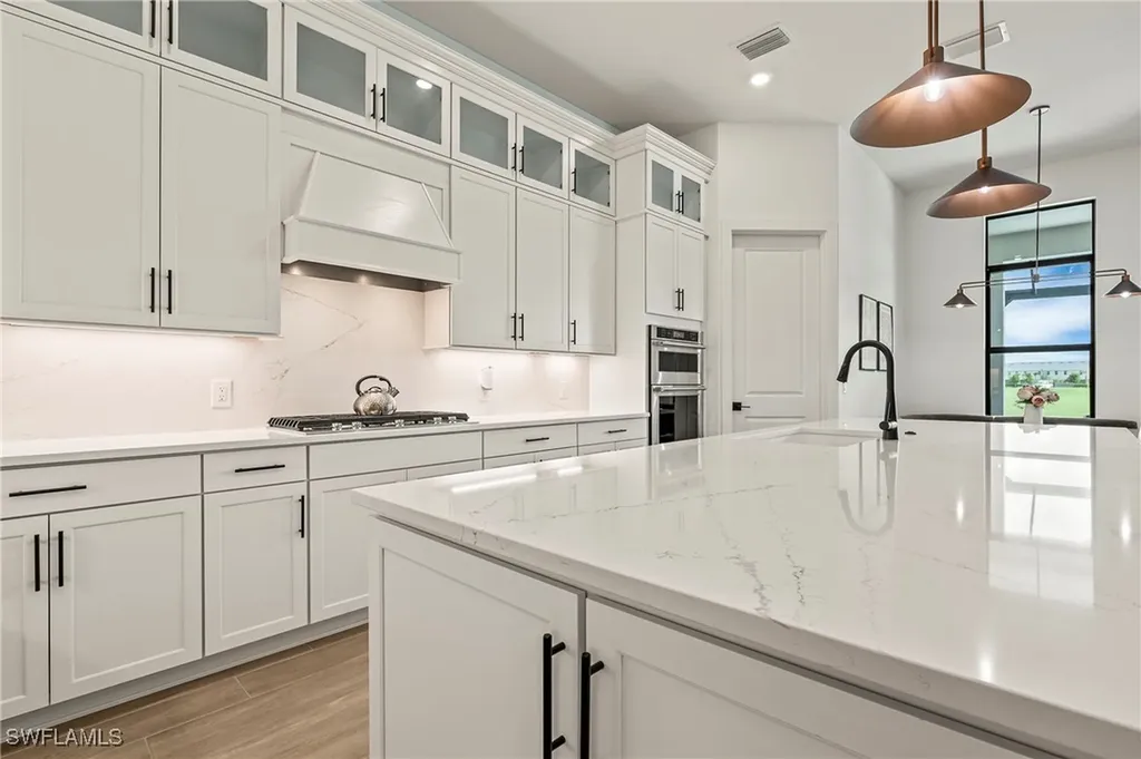 1784 Palomar Terrace Naples FL 34120