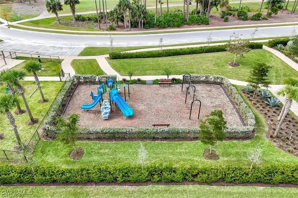 1784 Palomar Terrace Naples FL 34120