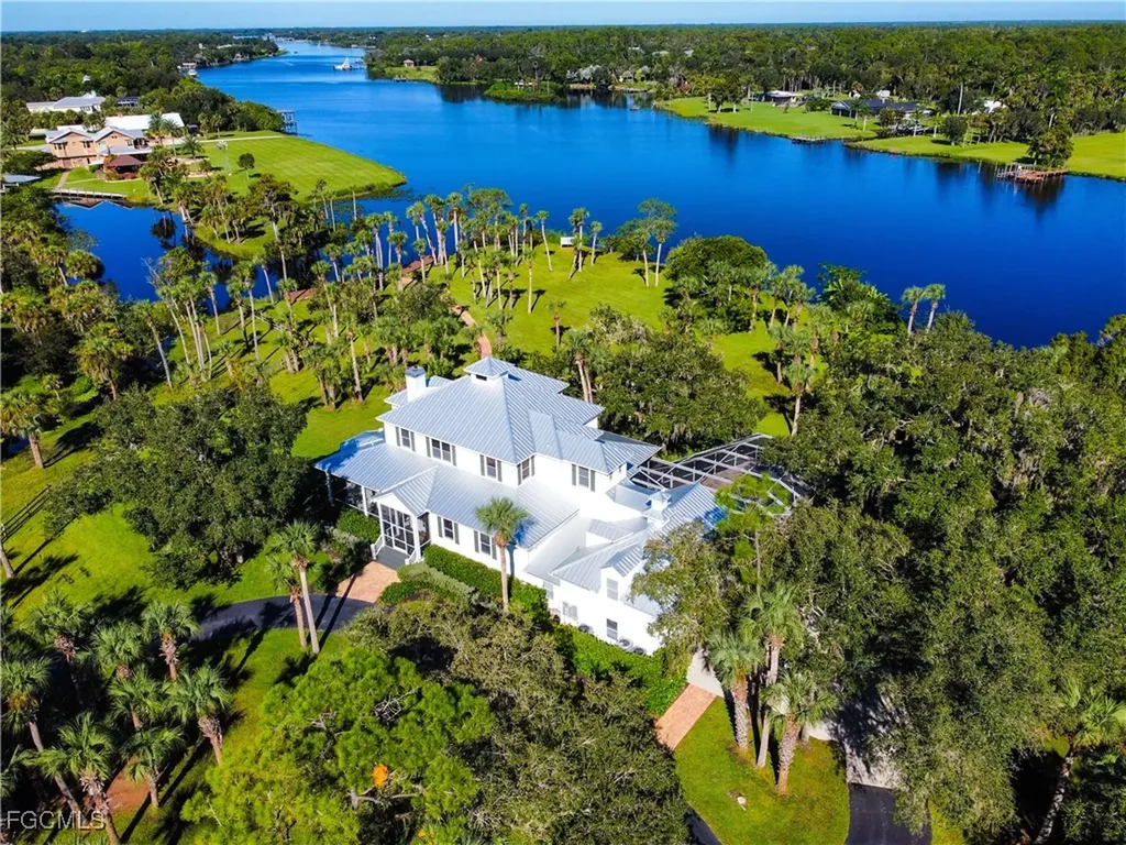 1950 Mitchell Avenue Alva FL 33920